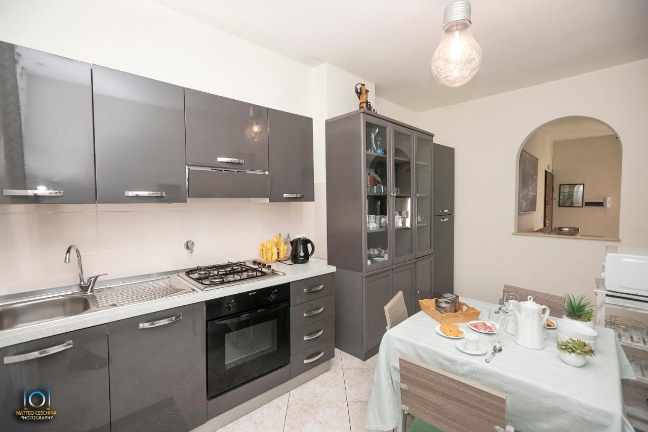 Homes In Genoa - Young Apartment Bagian luar foto